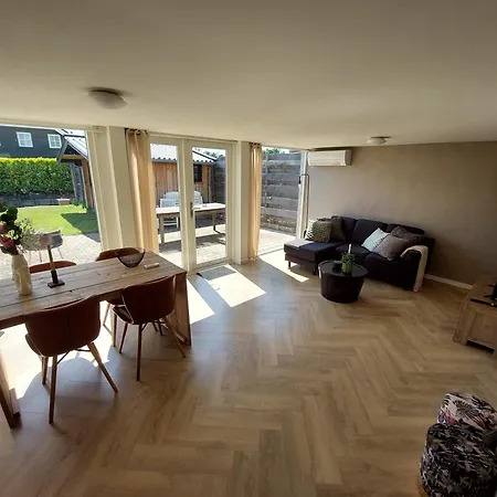 Vakantiewoning Aan De Loosdrechtse Plassen 鲁斯德雷赫特