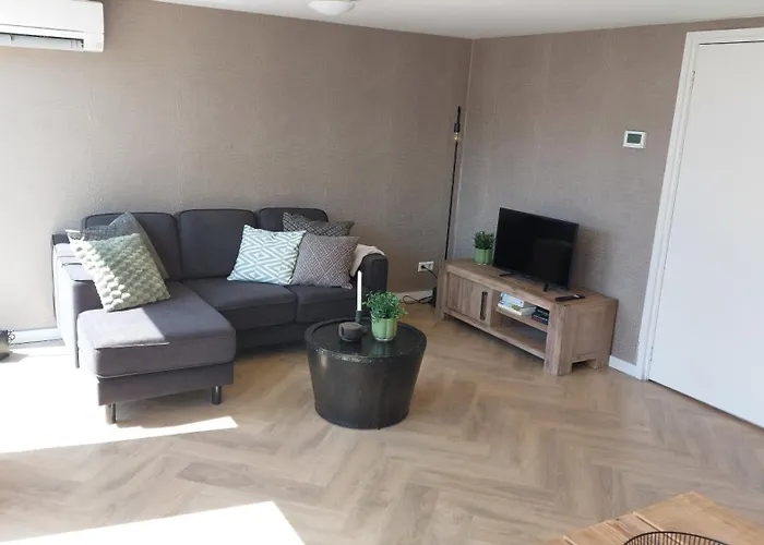 Vakantiewoning Aan De Loosdrechtse Plassen 度假居