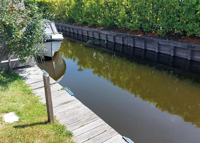 Vakantiewoning Aan De Loosdrechtse Plassen 度假居